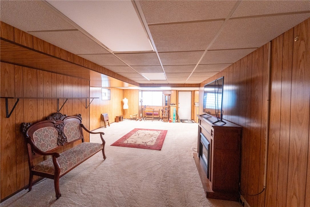 1008 Broad Street, Connellsville, PA 15425