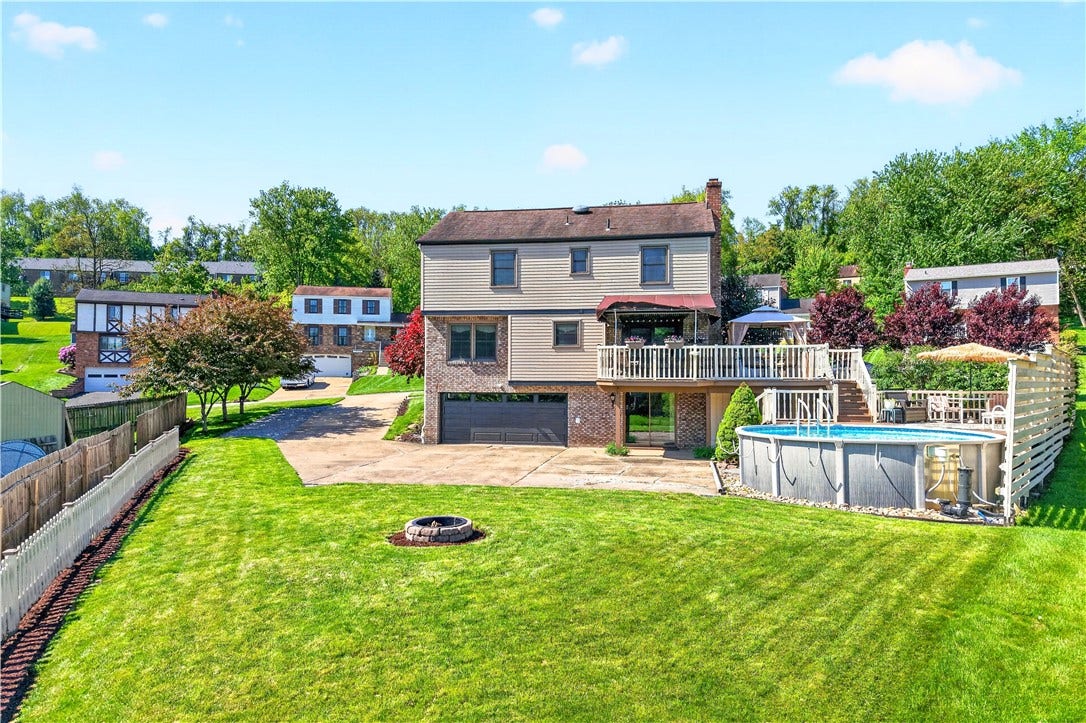 130 Grouse Drive, Elizabeth, PA 15037