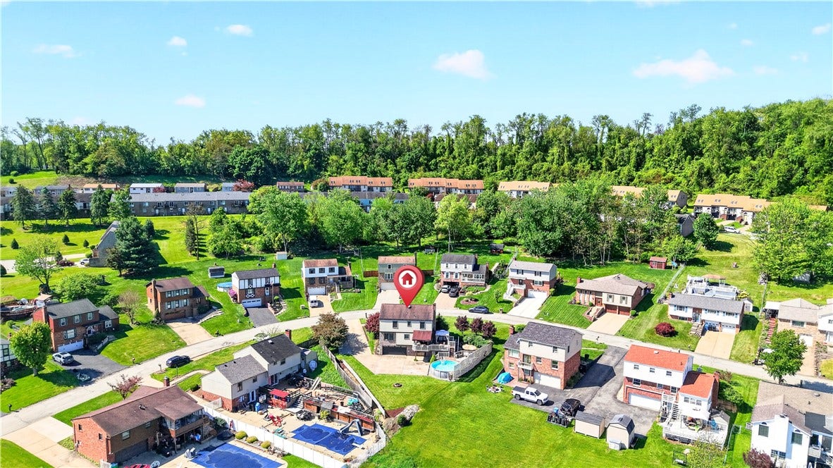 130 Grouse Drive, Elizabeth, PA 15037