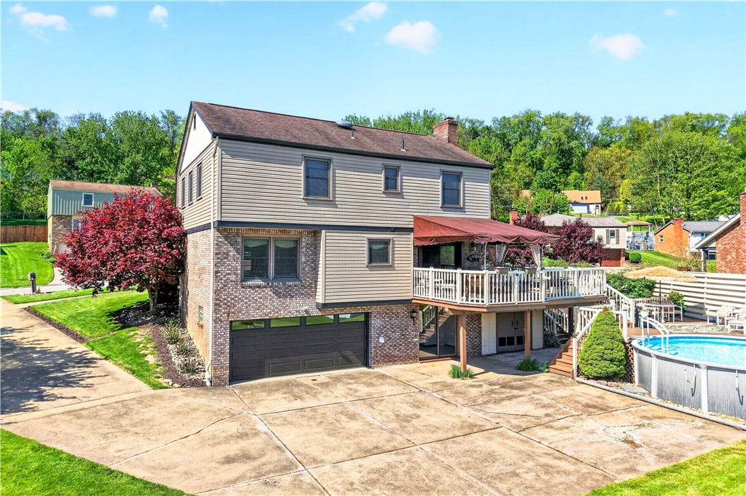 130 Grouse Drive, Elizabeth, PA 15037