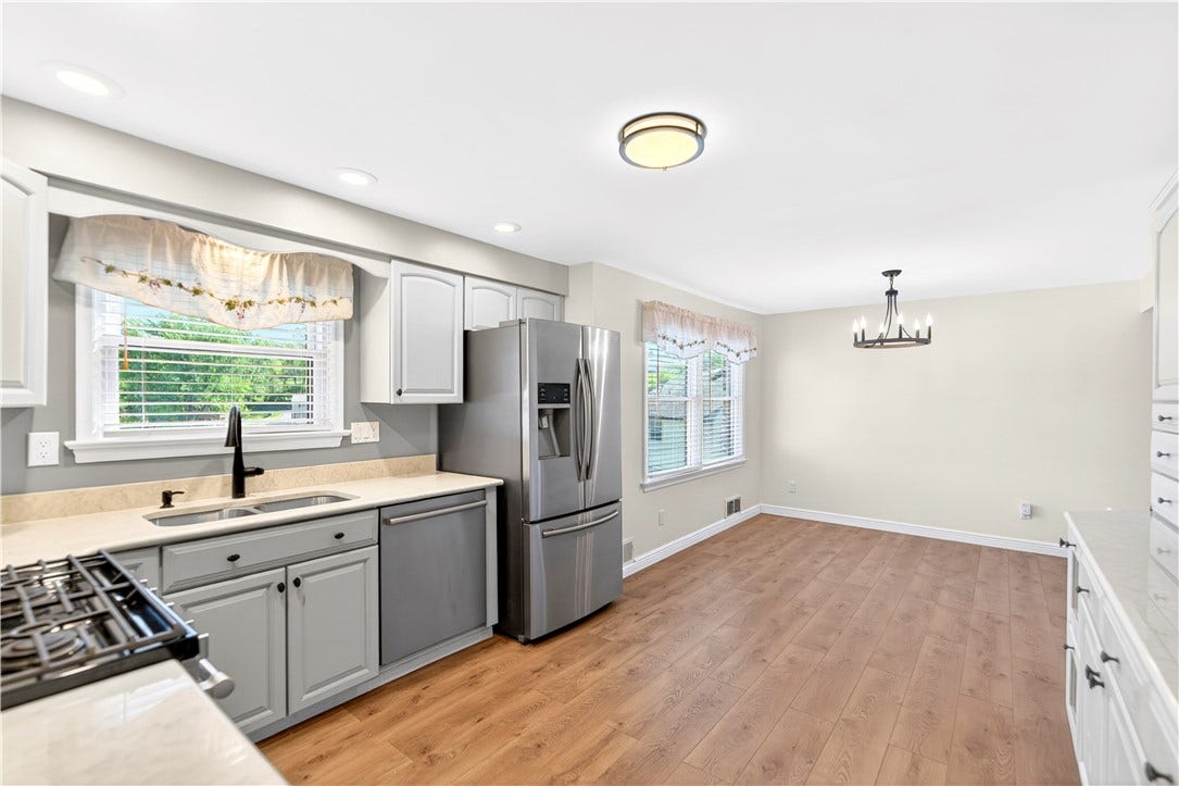 130 Grouse Drive, Elizabeth, PA 15037