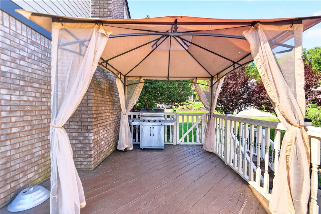 130 Grouse Drive, Elizabeth, PA 15037