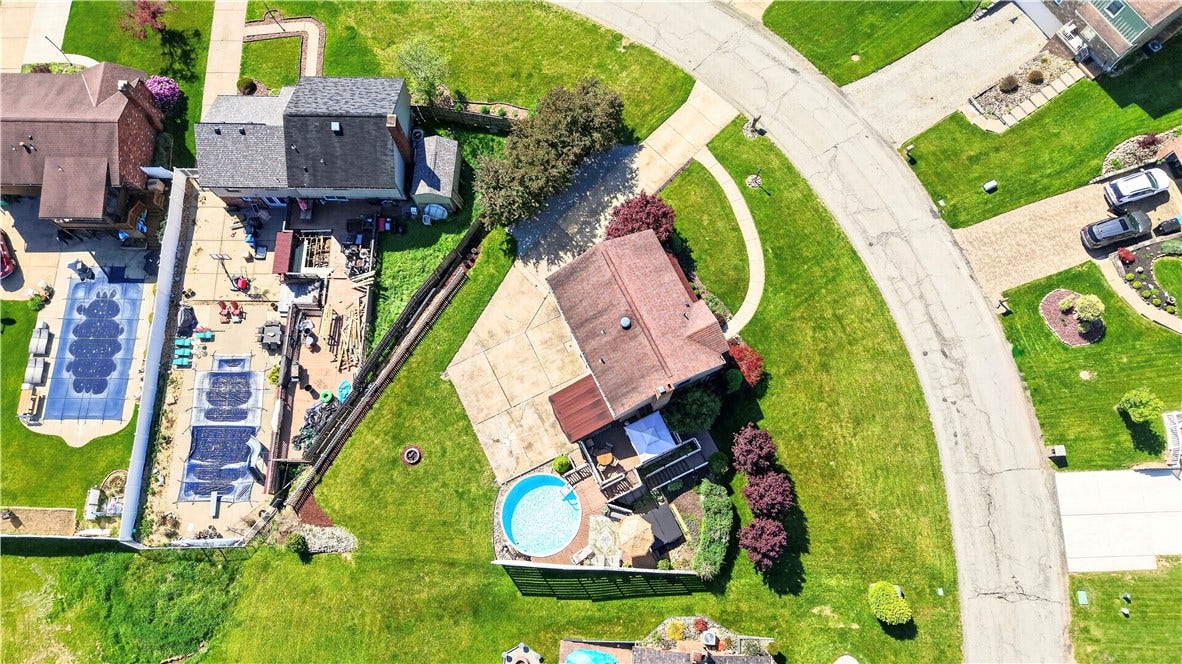130 Grouse Drive, Elizabeth, PA 15037