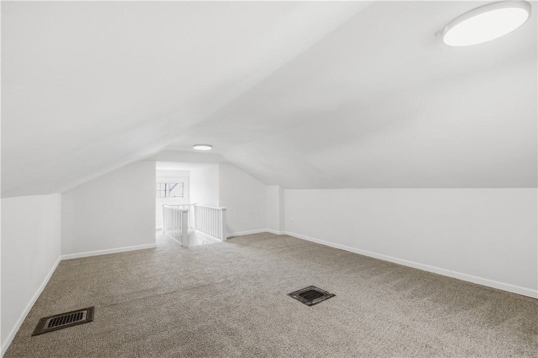 20 2nd St., Irwin, PA 15642