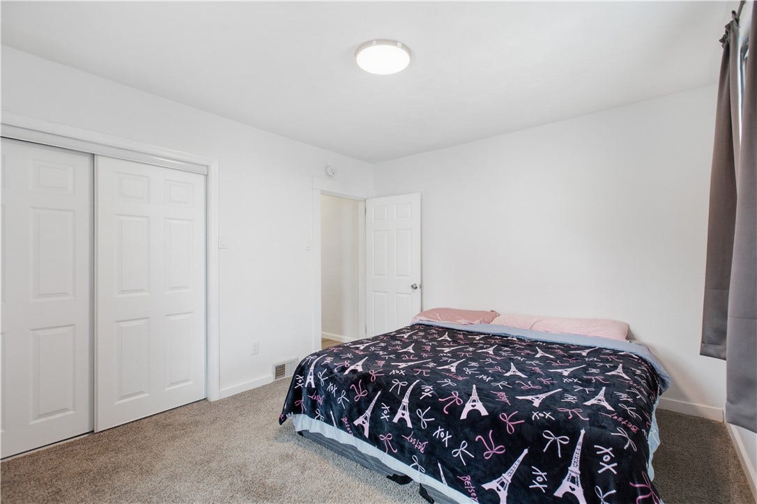 20 2nd St., Irwin, PA 15642