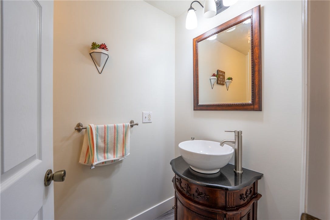 186 Roskovensky Rd, Latrobe, PA 15650