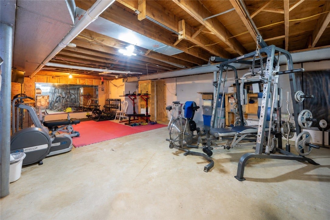 186 Roskovensky Rd, Latrobe, PA 15650