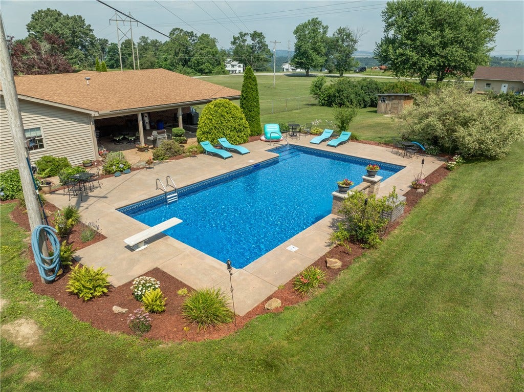 186 Roskovensky Rd, Latrobe, PA 15650