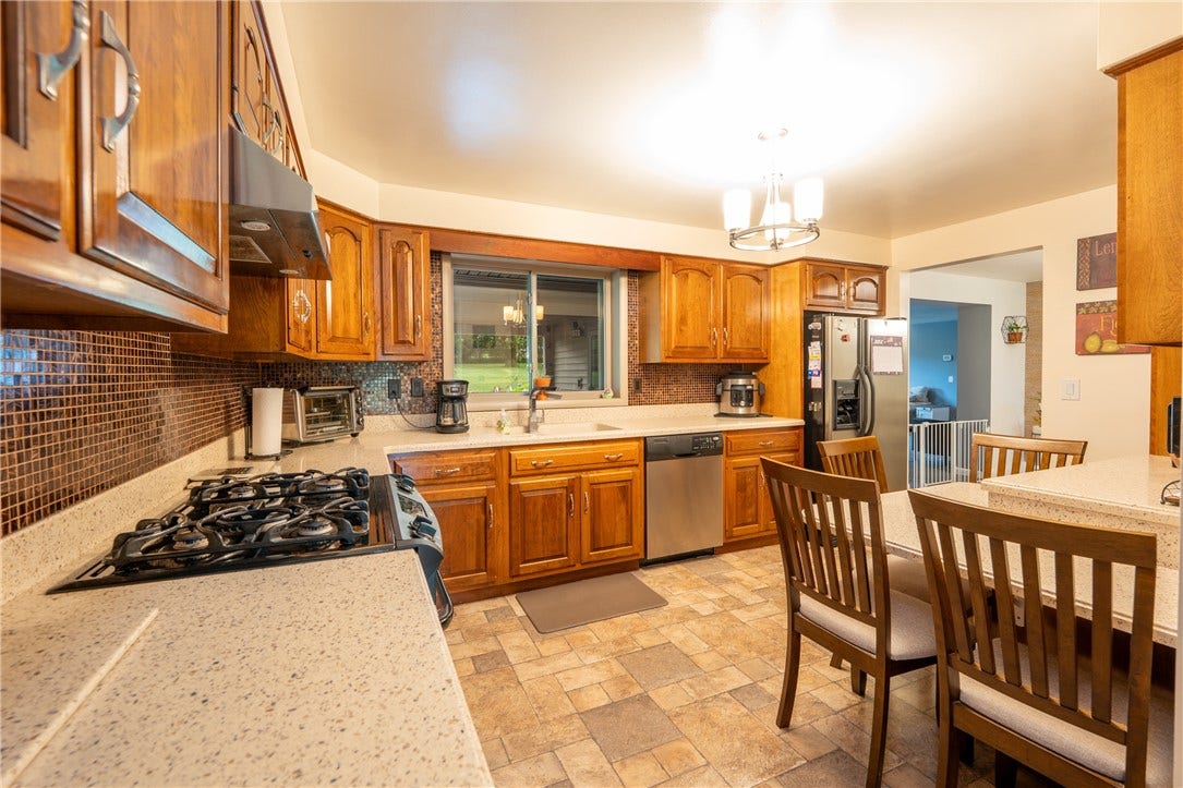 186 Roskovensky Rd, Latrobe, PA 15650
