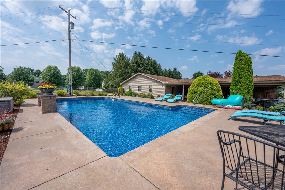 186 Roskovensky Rd, Latrobe, PA 15650