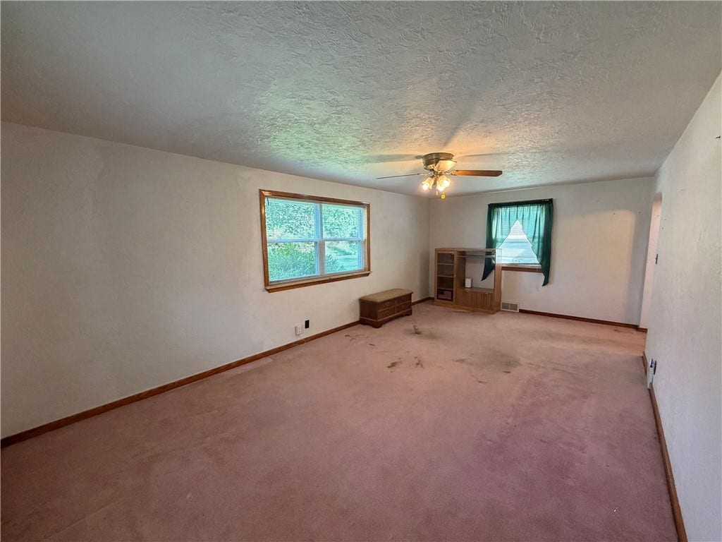 4643 State Route 982, Latrobe, PA 15650