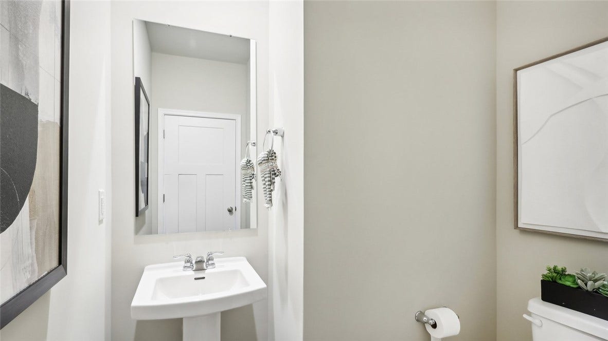 103 Olivia Dr, Hunker, PA 15639 Half Bath