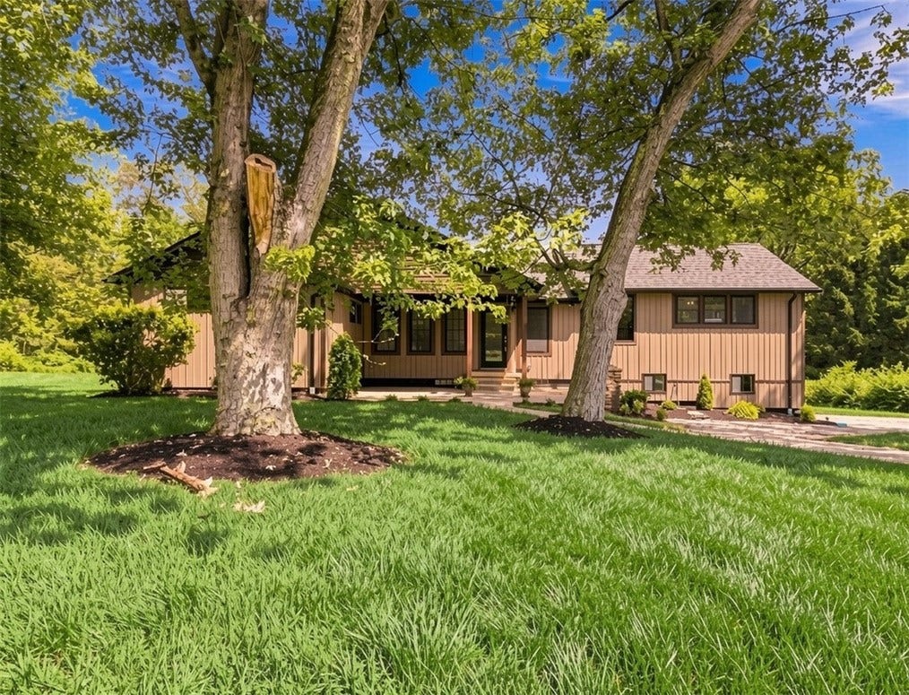 124 CUTRELL LANE, Scottdale, PA 15683