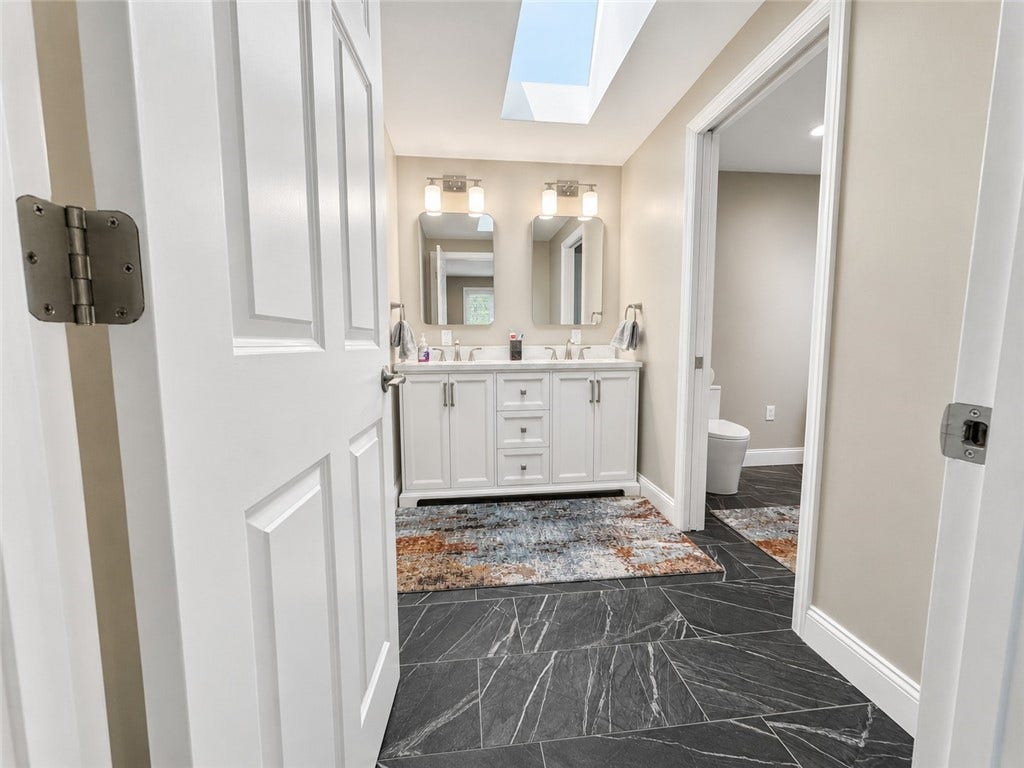 126 Piper Dr, Mt Lebanon, PA 15234