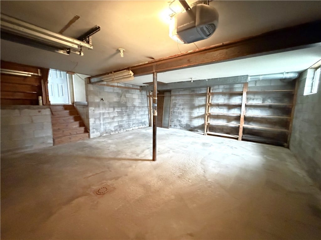 631 Wellington Drive, Greensburg, PA 15601