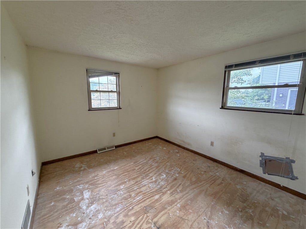 631 Wellington Drive, Greensburg, PA 15601