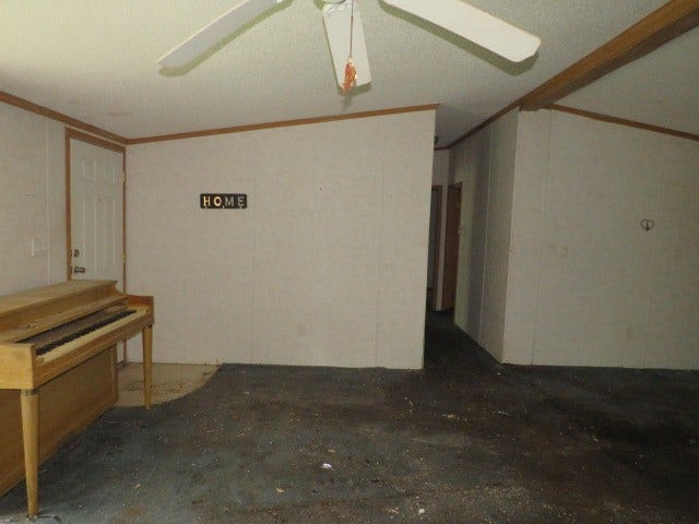 171 Mounts Rd, Washington, PA 15301 171 Mounts Rd, Washington, PA 15301