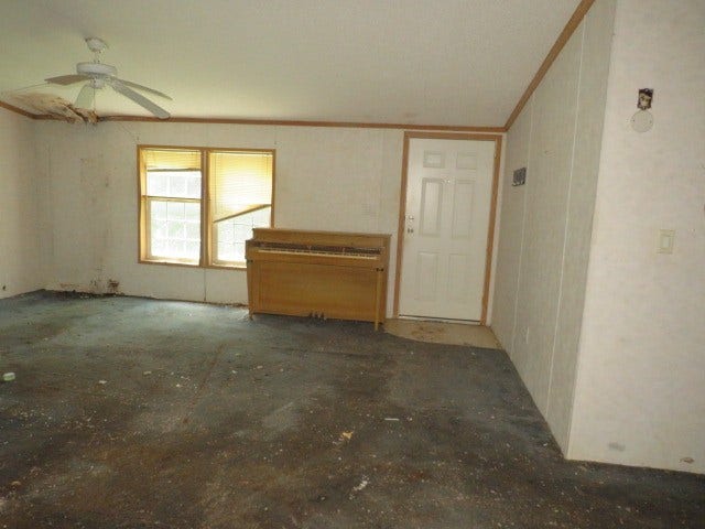 171 Mounts Rd, Washington, PA 15301 171 Mounts Rd, Washington, PA 15301