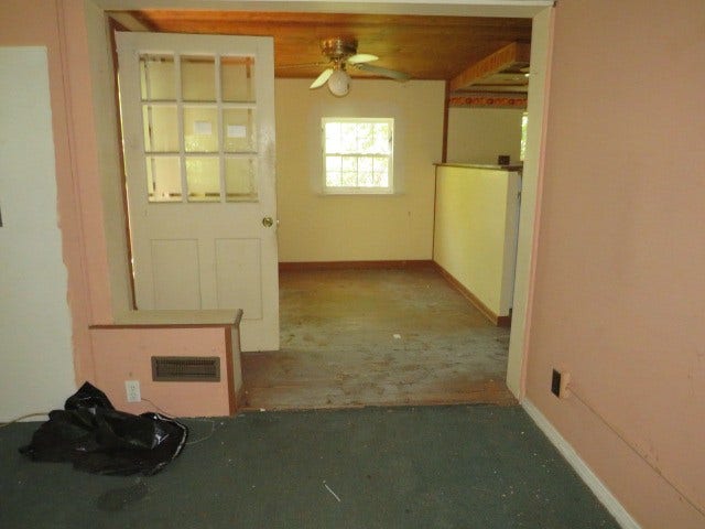 171 Mounts Rd, Washington, PA 15301