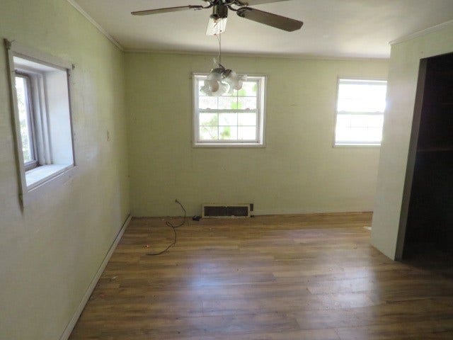 171 Mounts Rd, Washington, PA 15301