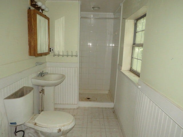 171 Mounts Rd, Washington, PA 15301 171 Mounts Rd, Washington, PA 15301