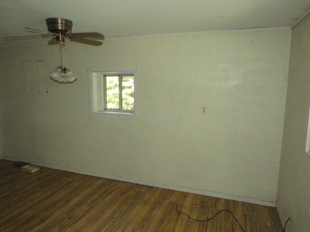 171 Mounts Rd, Washington, PA 15301