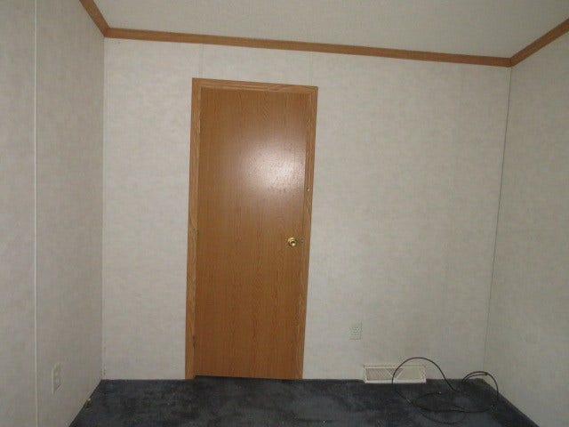 171 Mounts Rd, Washington, PA 15301