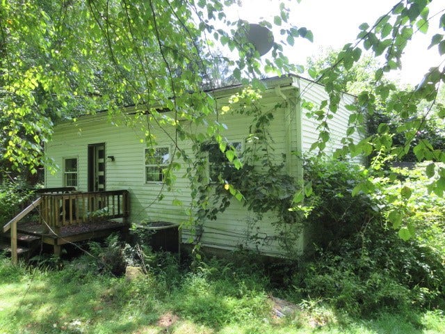 171 Mounts Rd, Washington, PA 15301