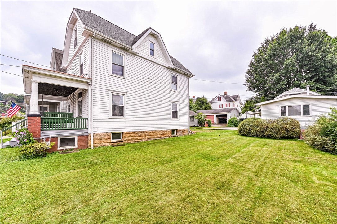 SIDE MAIN HOUSE / FRONT REAR HOUSE