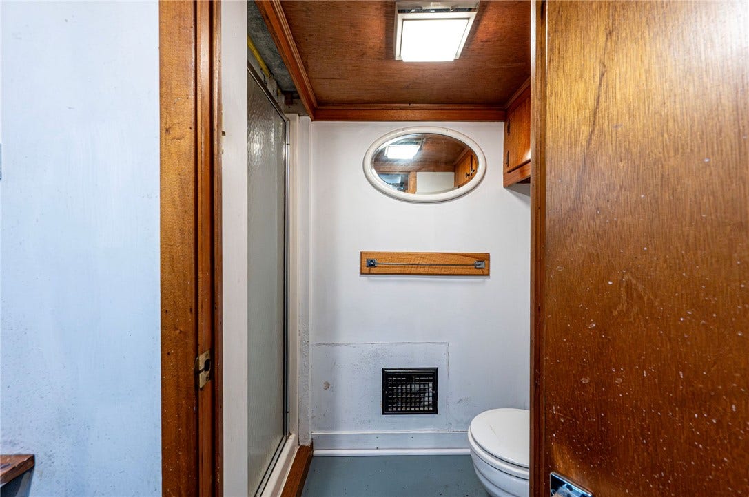 623 Brinker Ave, Latrobe, PA 15650 BASEMENT BATH