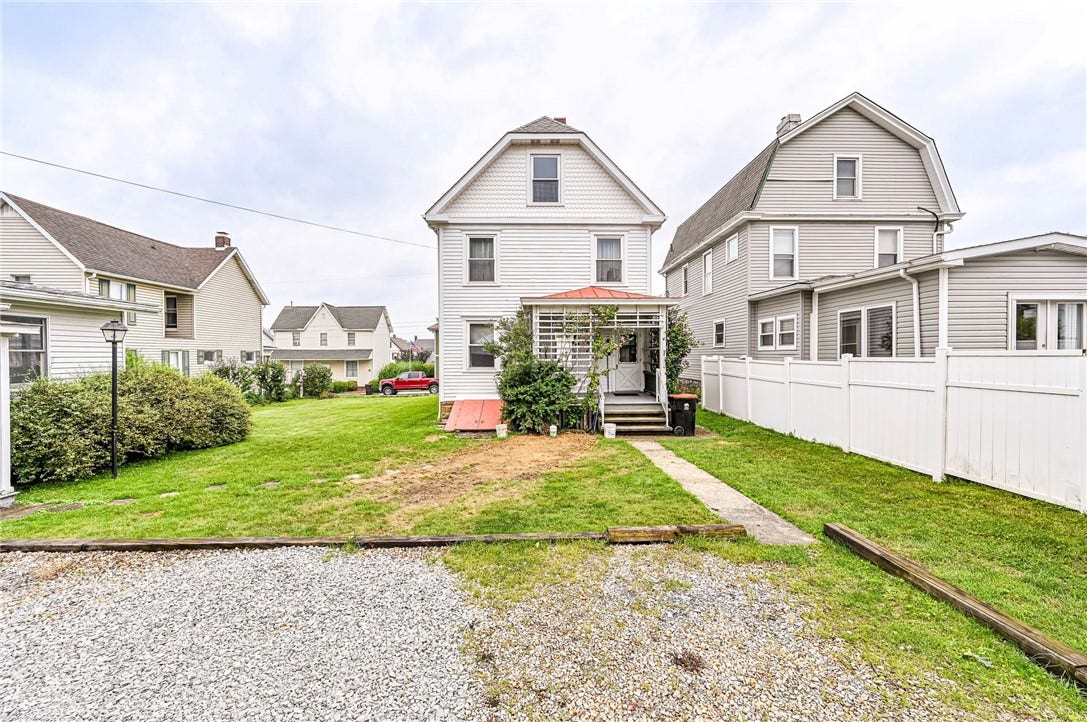 623 Brinker Ave, Latrobe, PA 15650 REAR VIEW
