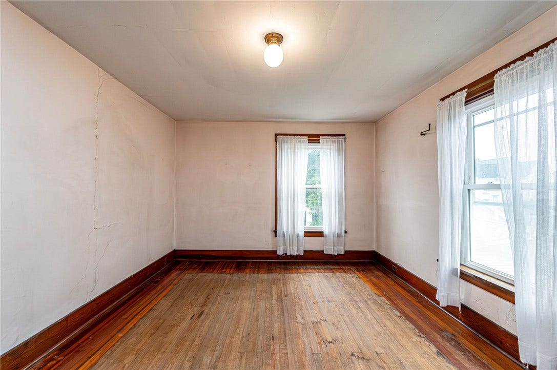 623 Brinker Ave, Latrobe, PA 15650 BEDROOM