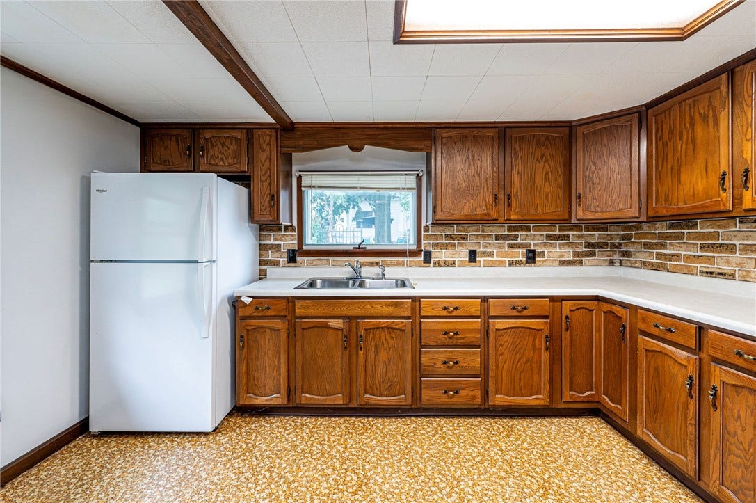 623 Brinker Ave, Latrobe, PA 15650 REAR HOUSE KITCHEN