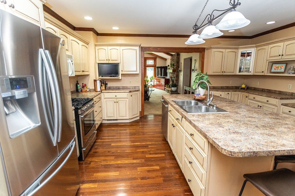 335 Derrick Avenue, Uniontown, PA 15401