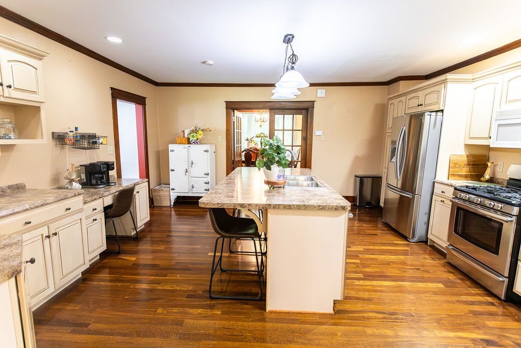 335 Derrick Avenue, Uniontown, PA 15401