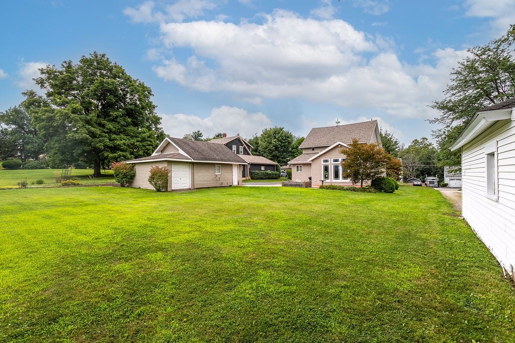 335 Derrick Avenue, Uniontown, PA 15401