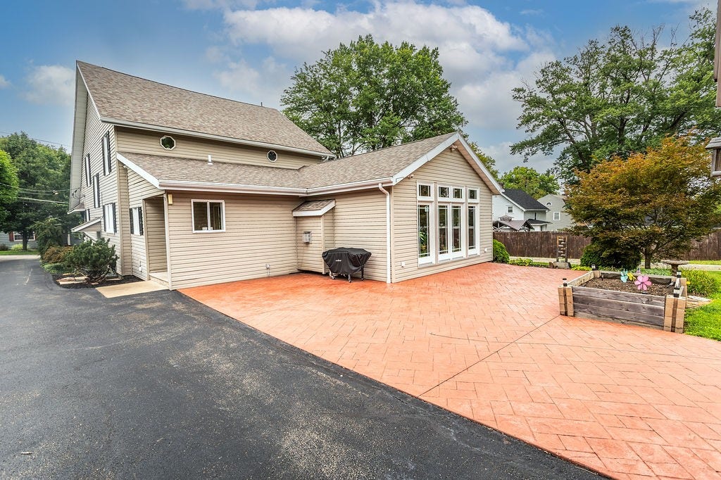 335 Derrick Avenue, Uniontown, PA 15401