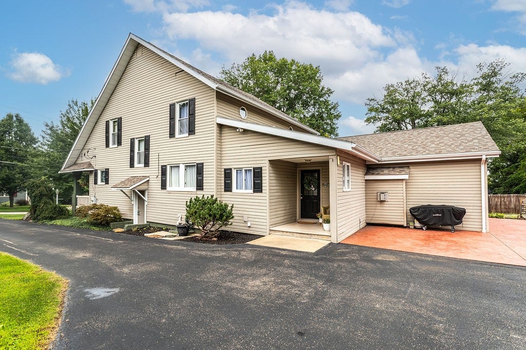 335 Derrick Avenue, Uniontown, PA 15401