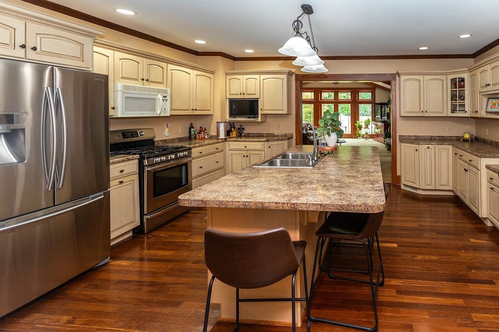 335 Derrick Avenue, Uniontown, PA 15401
