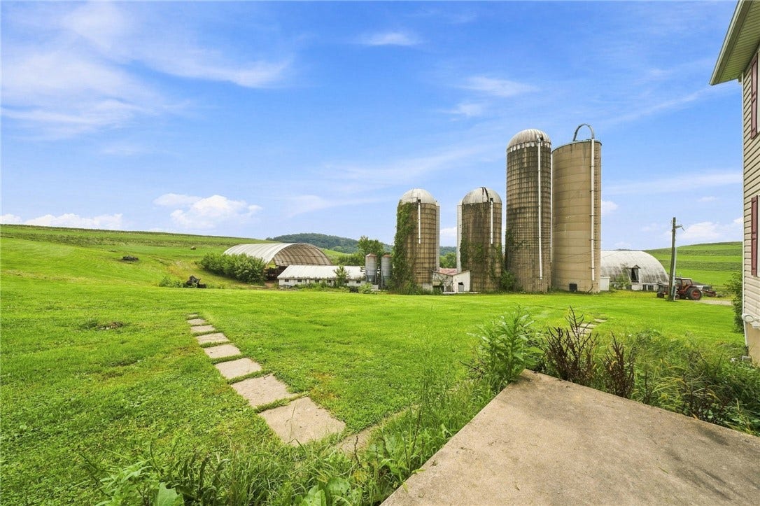 20 Mavor Ln, Avella, PA 15312