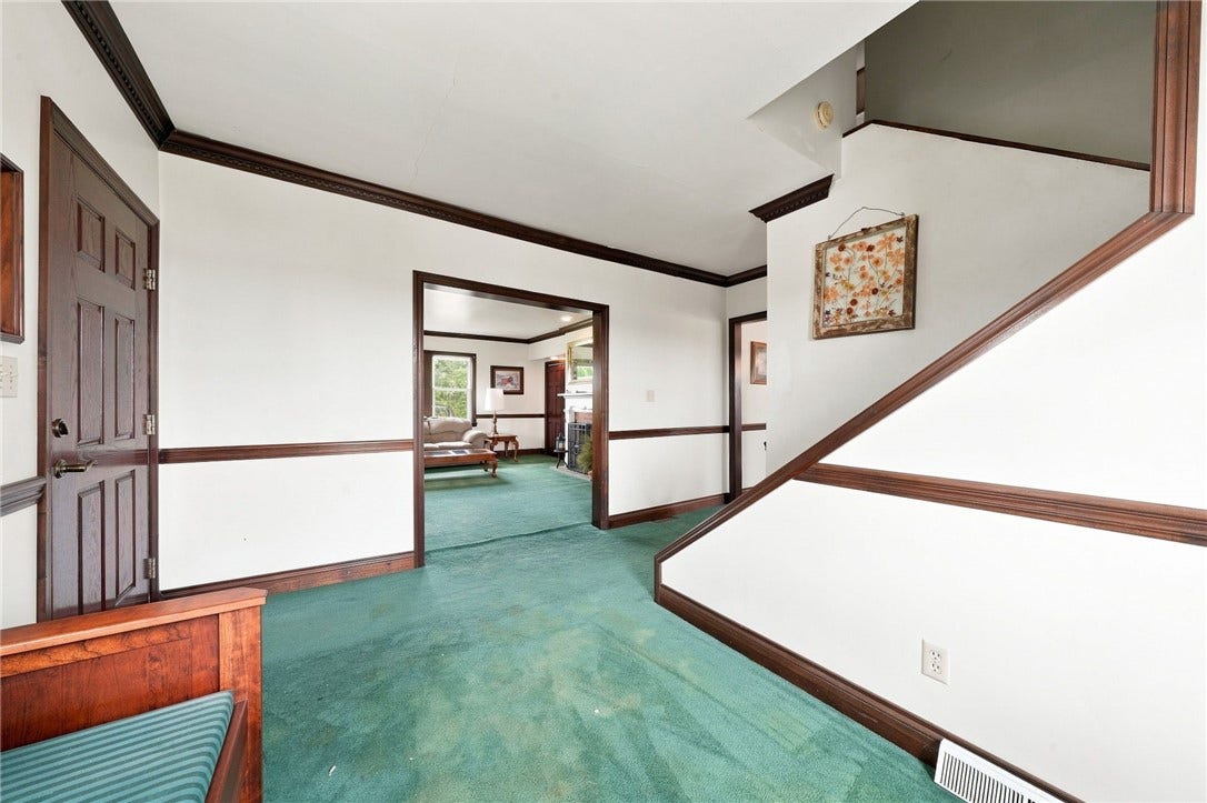 20 Mavor Ln, Avella, PA 15312
