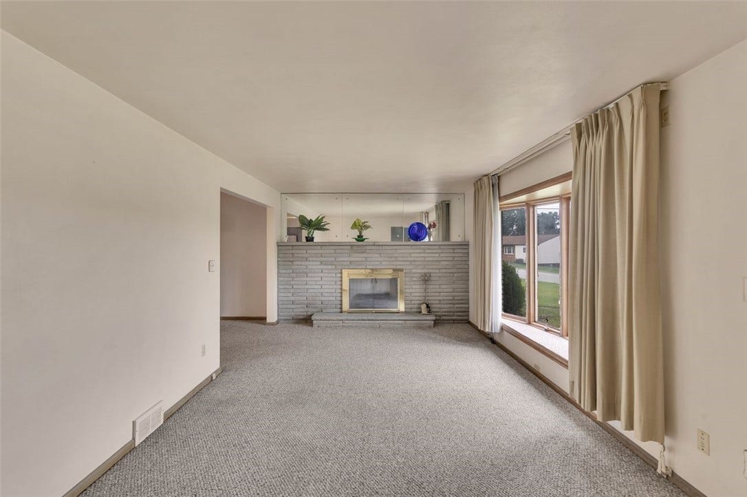 605 Regina Dr, Elizabeth, PA 15037