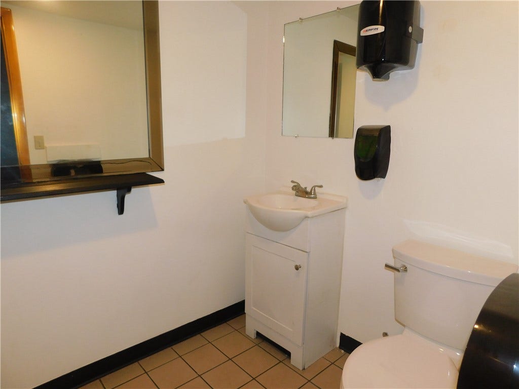 208 Morgantown Road, Uniontown, PA 15401