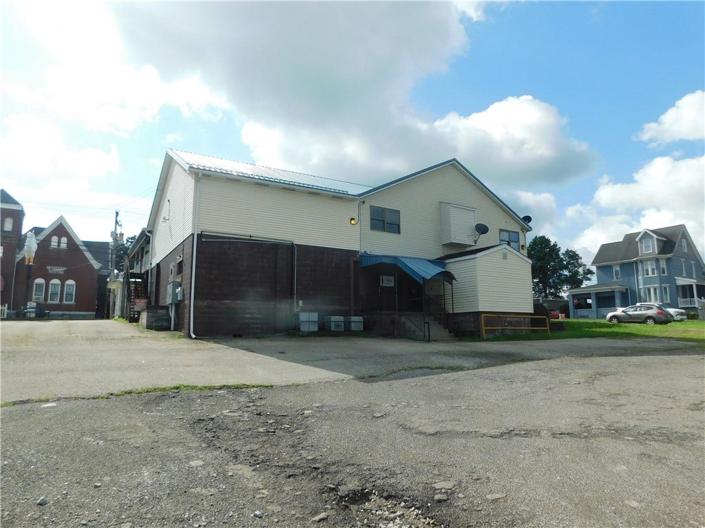 208 Morgantown Road, Uniontown, PA 15401