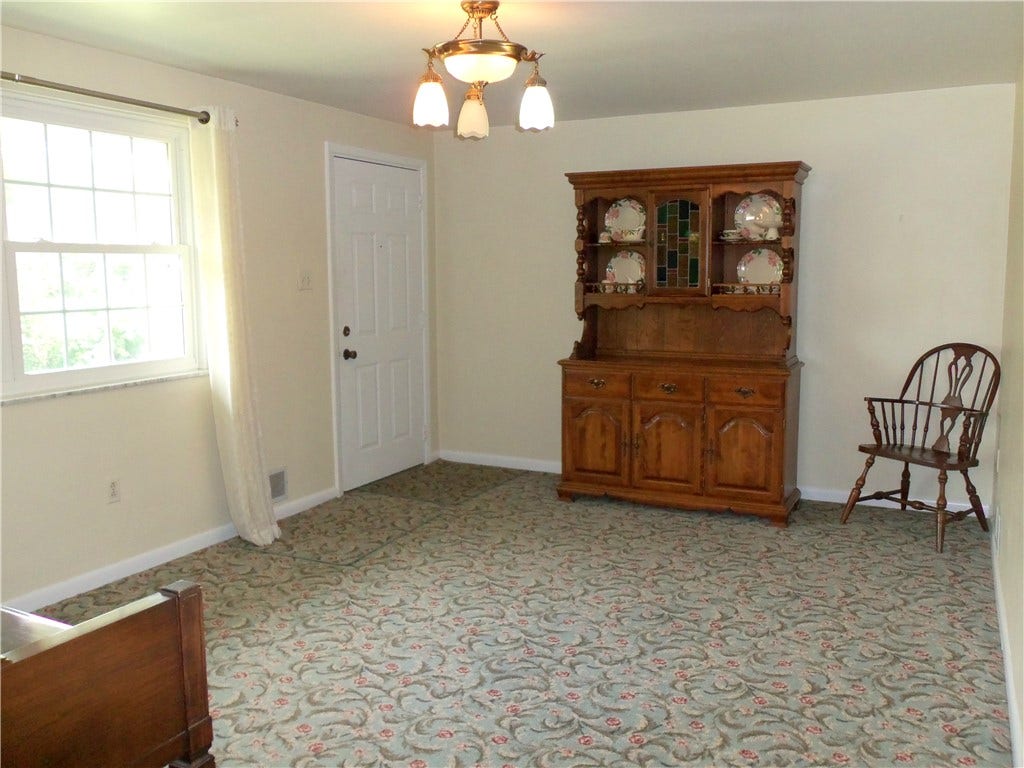 250 Waynesburg Road, Washington, PA 15301