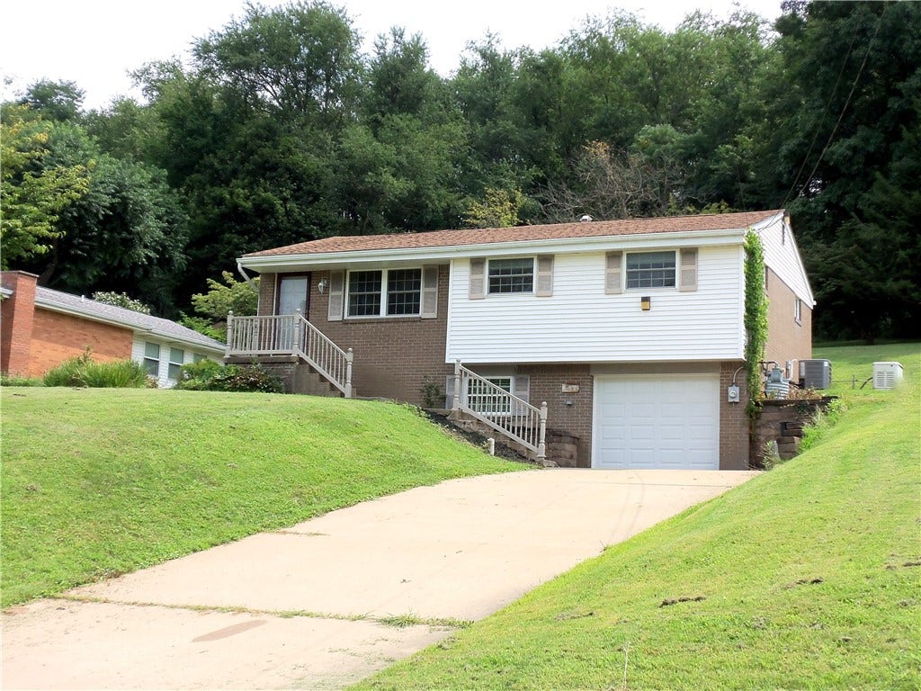 250 Waynesburg Road, Washington, PA 15301