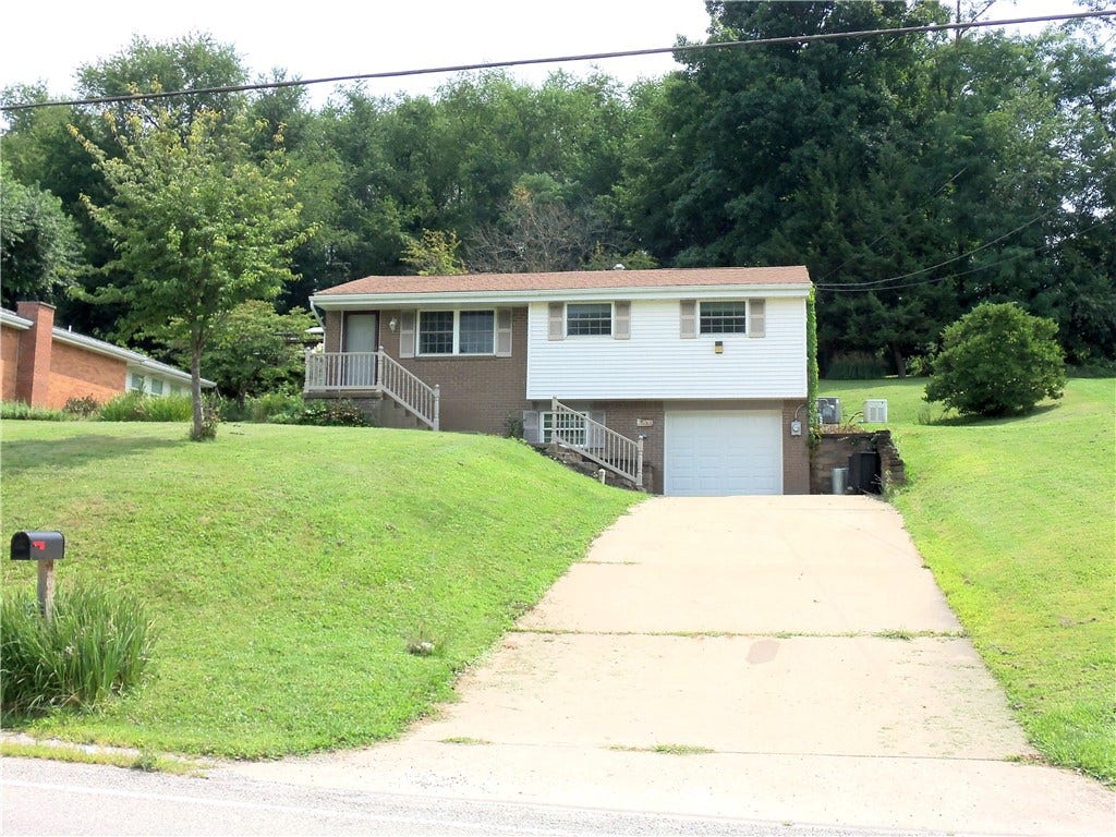 250 Waynesburg Road, Washington, PA 15301