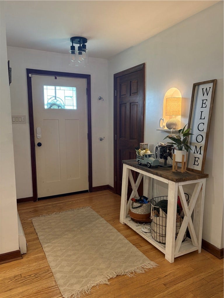 115 Frisbee Ave, Connellsville, PA 15425