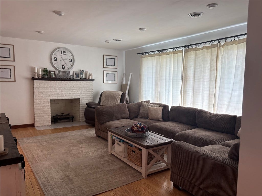 115 Frisbee Ave, Connellsville, PA 15425