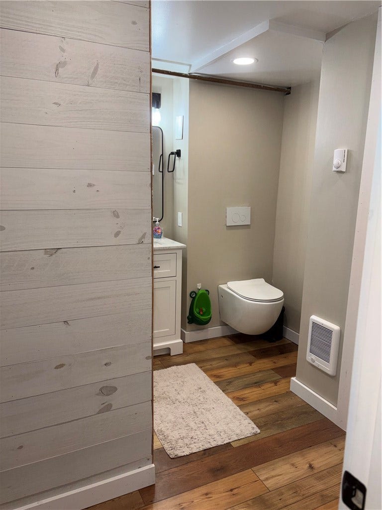 115 Frisbee Ave, Connellsville, PA 15425